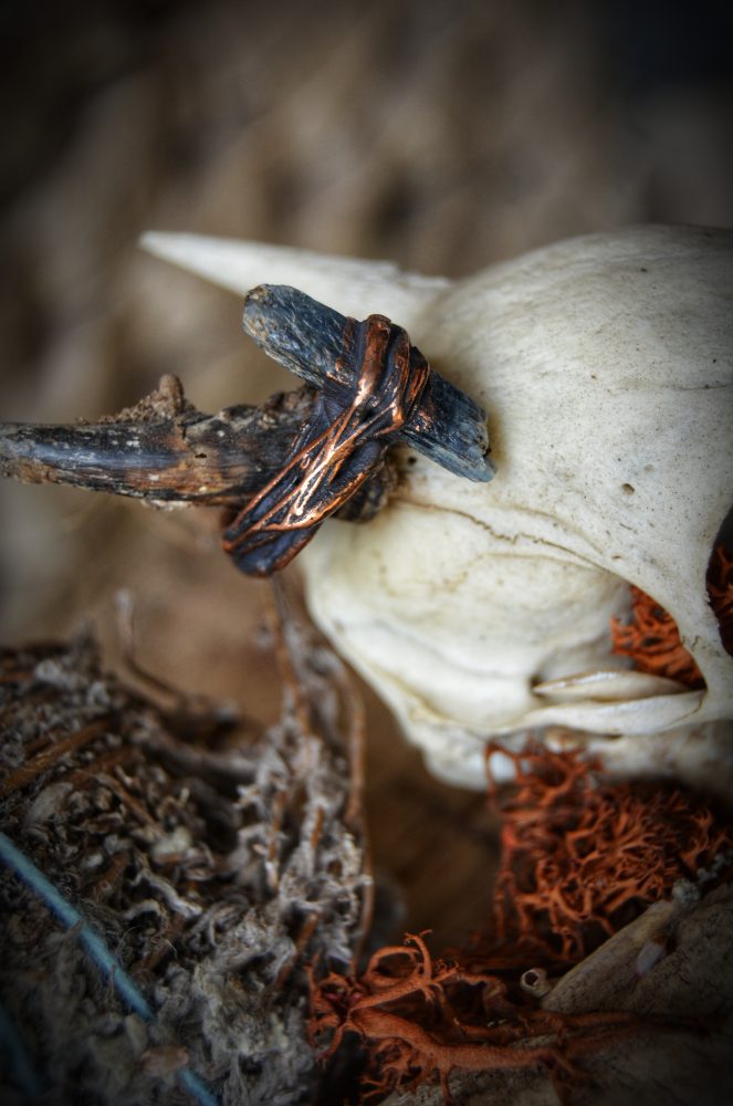 Kyanite Copper Ring (20mm) - Image 6